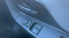 Toyota Yaris 1.5 VVT-i Icon 5dr CVT Petrol Hatchback